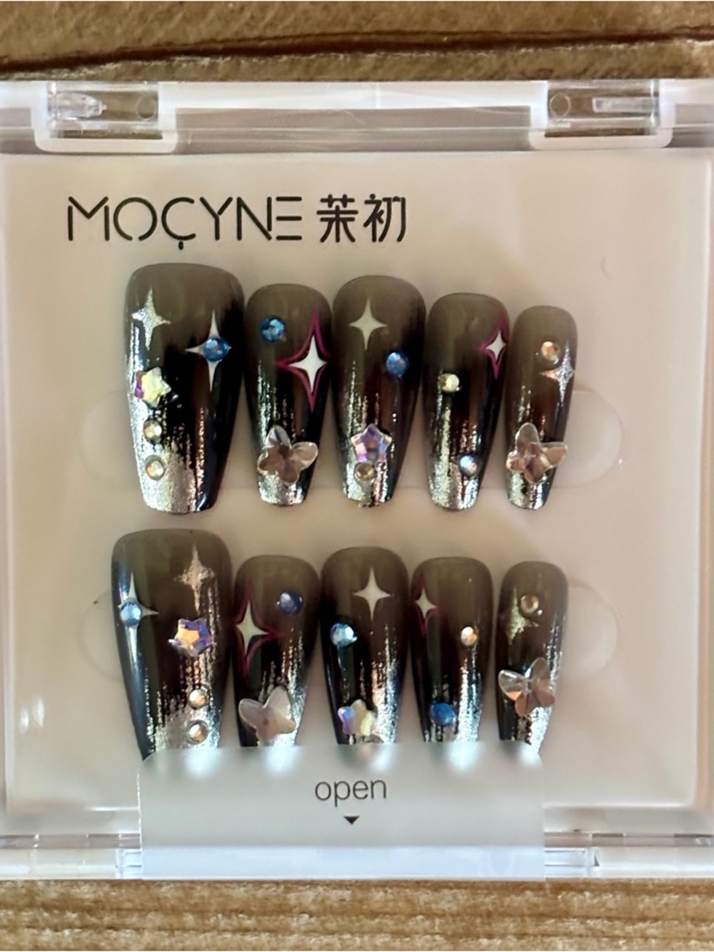 5 for $25 - MOCYNE Smoky Gray & Black Press-On Nails with Iridescent Gems